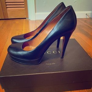 Gucci Black Leather Platform Pump